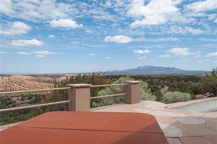 20130910202843563861000000-o