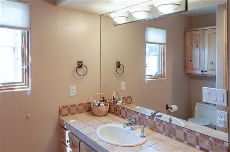 20130910202843859405000000-o